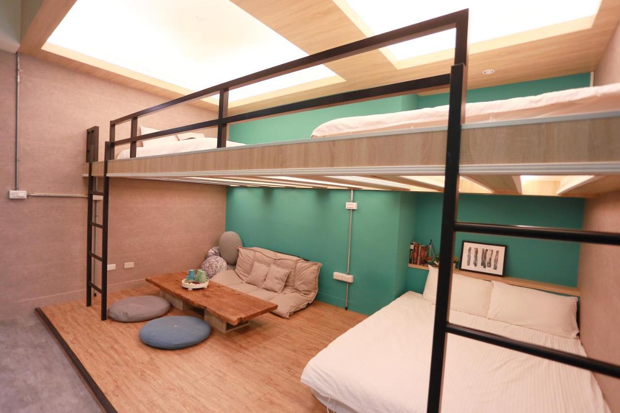 Bird Series B&B&Hostel複合式民宿#本國旅客須先匯款 ไถหนาน ภายนอก รูปภาพ