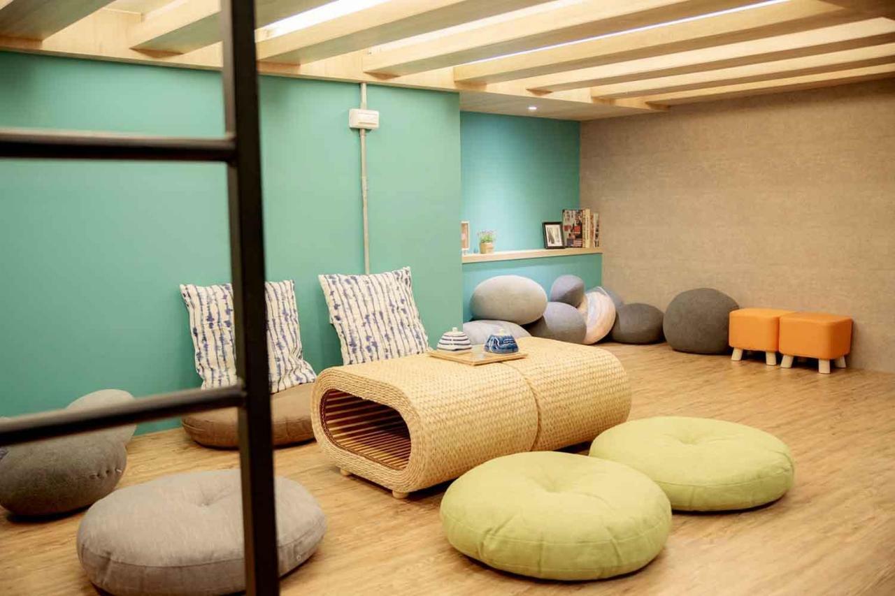 Bird Series B&B&Hostel複合式民宿#本國旅客須先匯款 ไถหนาน ภายนอก รูปภาพ