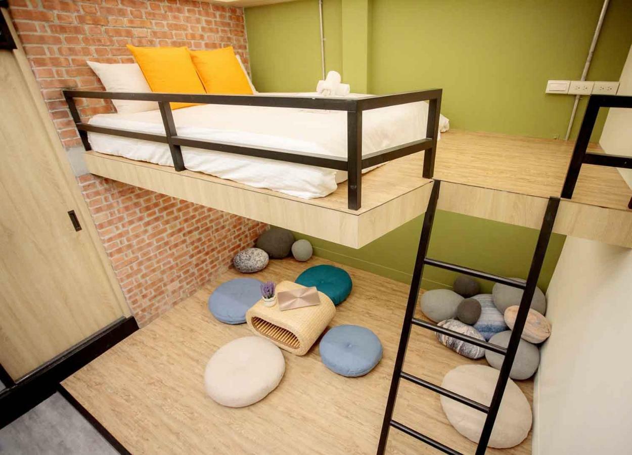 Bird Series B&B&Hostel複合式民宿#本國旅客須先匯款 ไถหนาน ภายนอก รูปภาพ