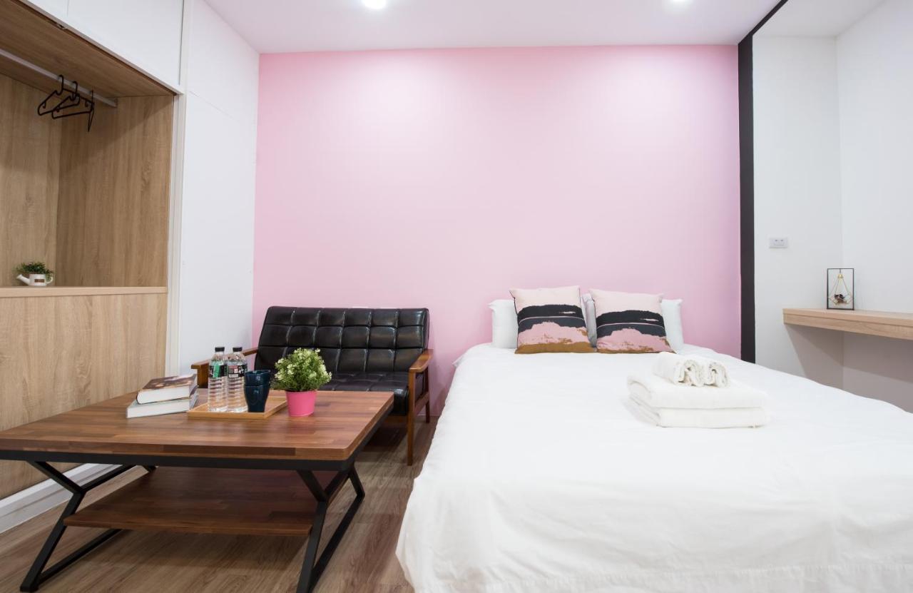 Bird Series B&B&Hostel複合式民宿#本國旅客須先匯款 ไถหนาน ภายนอก รูปภาพ