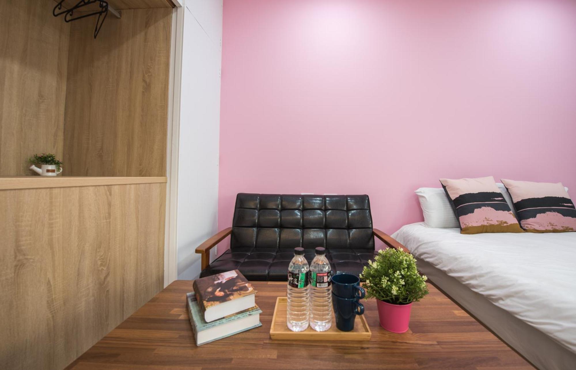 Bird Series B&B&Hostel複合式民宿#本國旅客須先匯款 ไถหนาน ภายนอก รูปภาพ