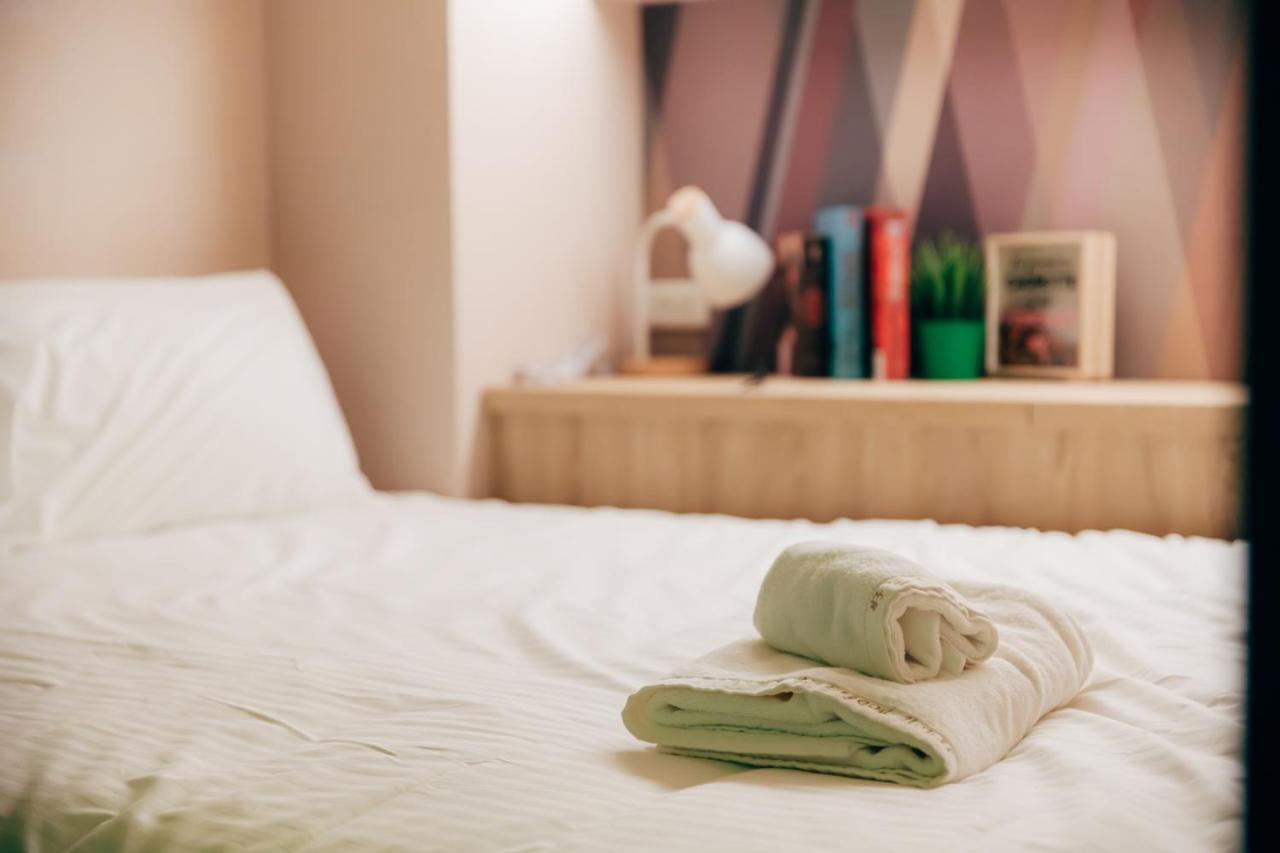 Bird Series B&B&Hostel複合式民宿#本國旅客須先匯款 ไถหนาน ภายนอก รูปภาพ