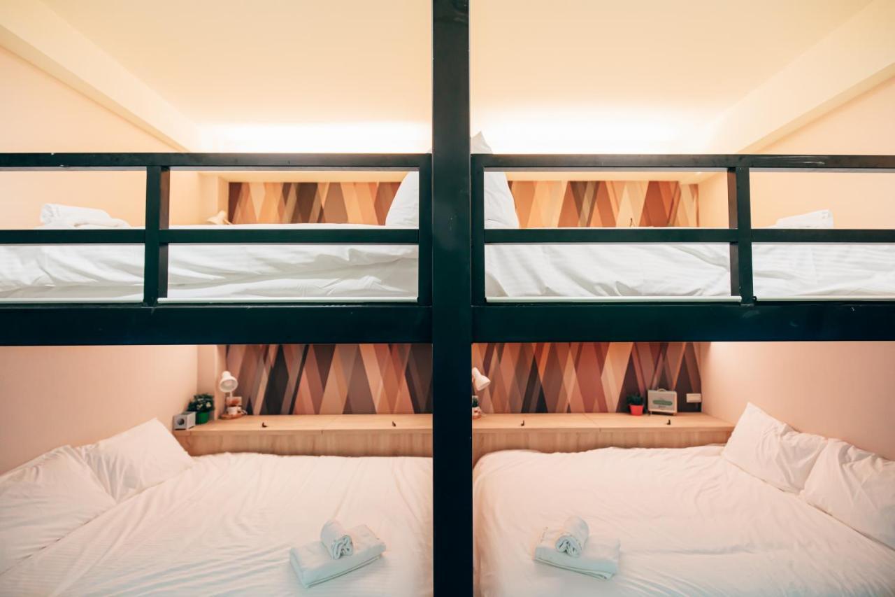Bird Series B&B&Hostel複合式民宿#本國旅客須先匯款 ไถหนาน ภายนอก รูปภาพ