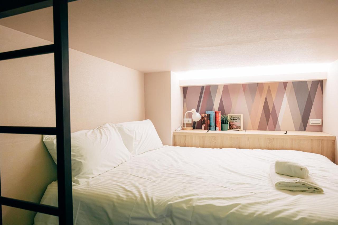 Bird Series B&B&Hostel複合式民宿#本國旅客須先匯款 ไถหนาน ภายนอก รูปภาพ
