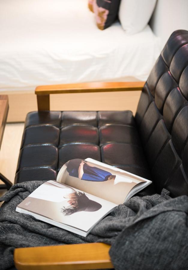 Bird Series B&B&Hostel複合式民宿#本國旅客須先匯款 ไถหนาน ภายนอก รูปภาพ