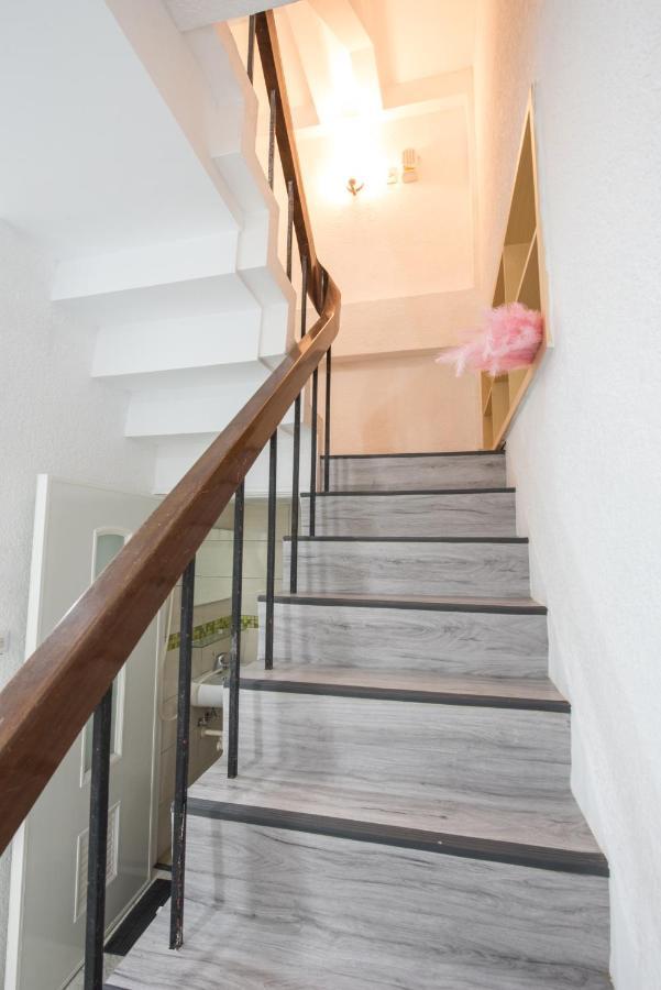 Bird Series B&B&Hostel複合式民宿#本國旅客須先匯款 ไถหนาน ภายนอก รูปภาพ